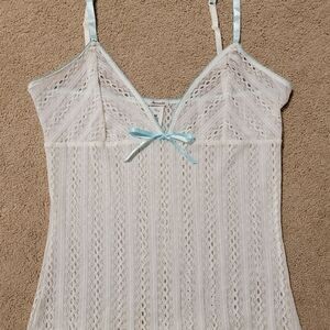 Vintage Y2K Abercrombie & Fitch Lace Chemise in Cream with Blue Accents/Med.